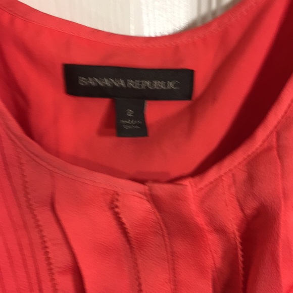 Banana Republic ruffle dress - Picture 3 of 7